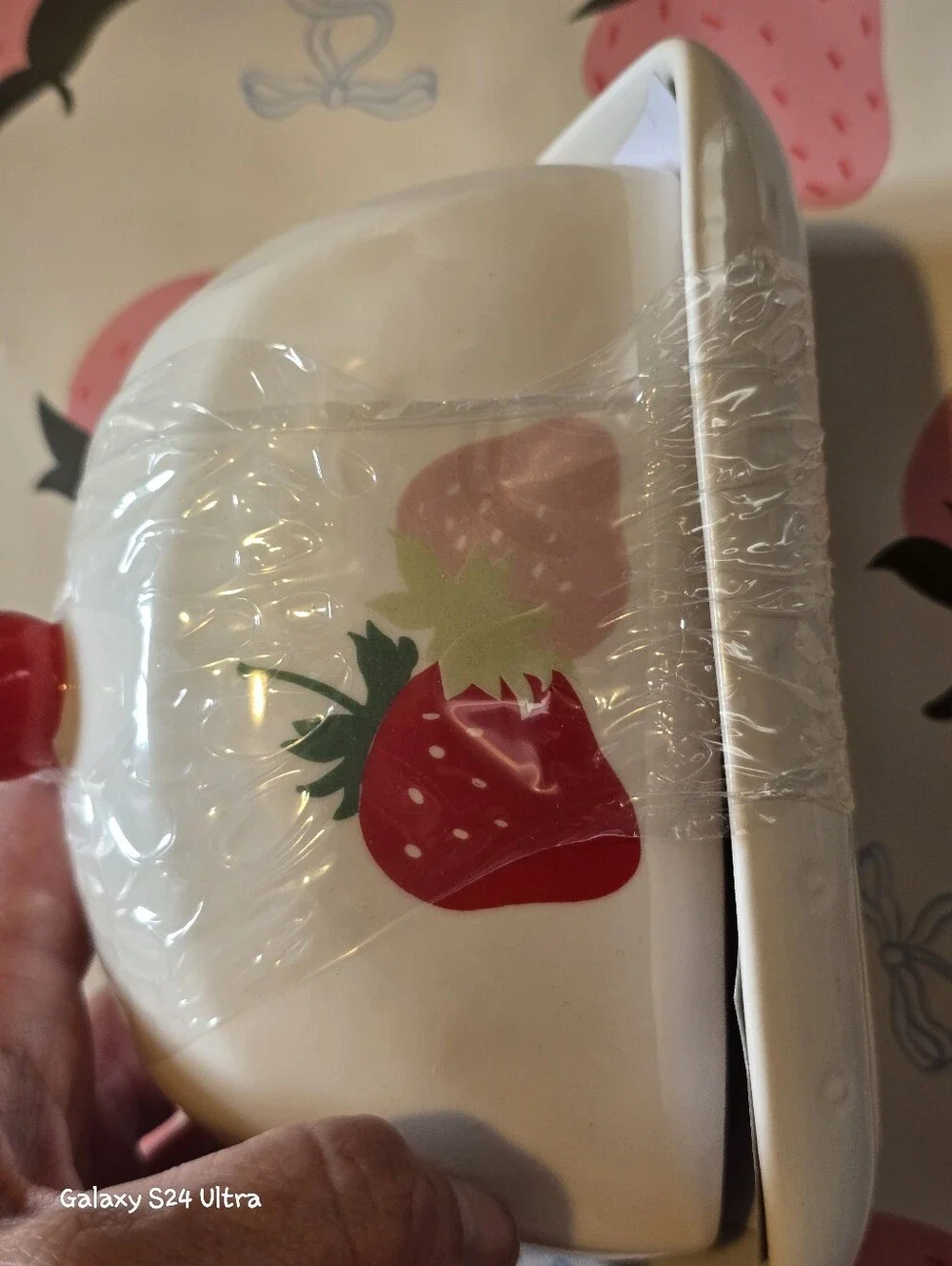 Strawberry 🍓 Decor Ceramic Butter Container With Lid NEW